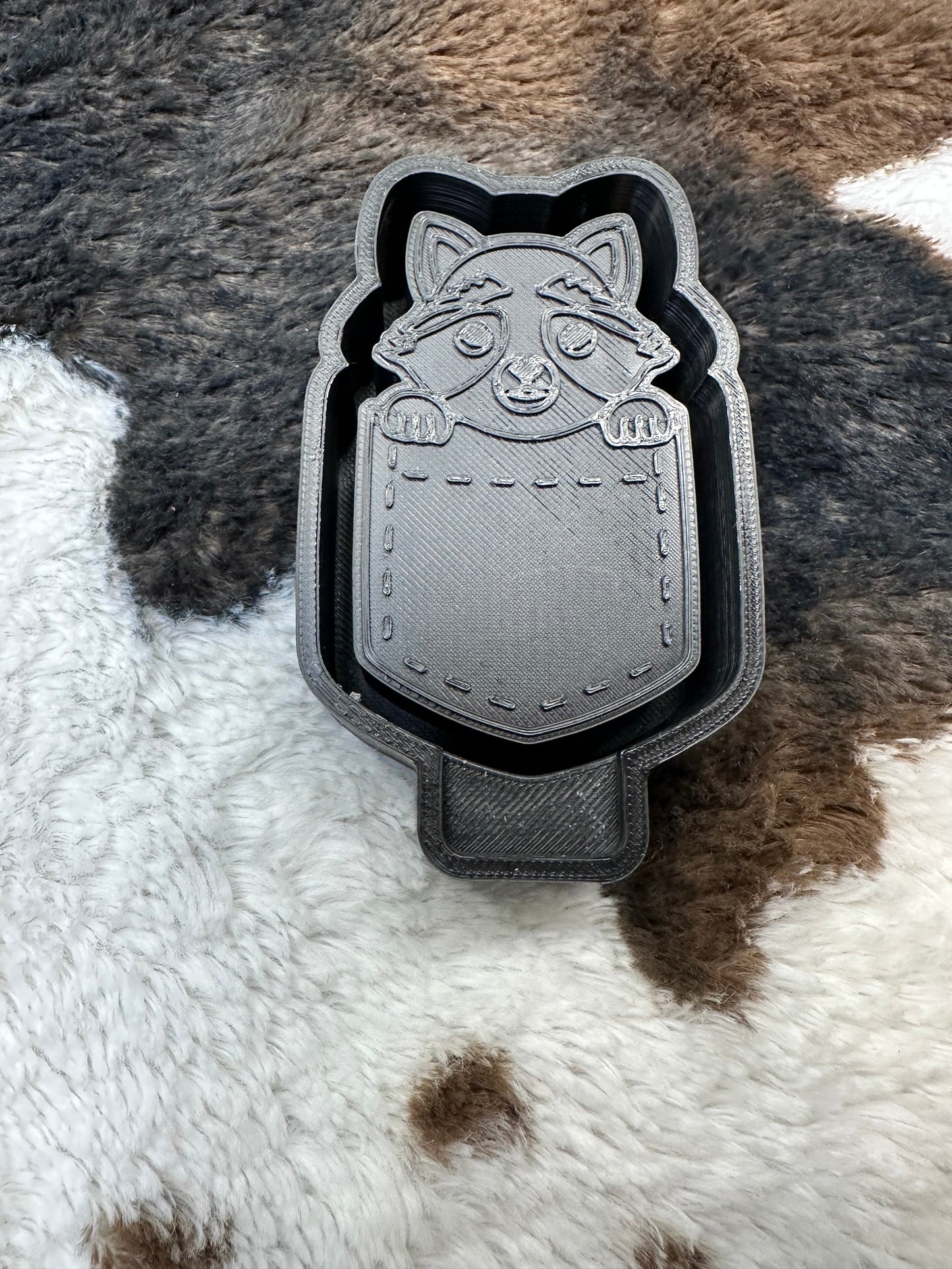Raccoon Pocket Mold