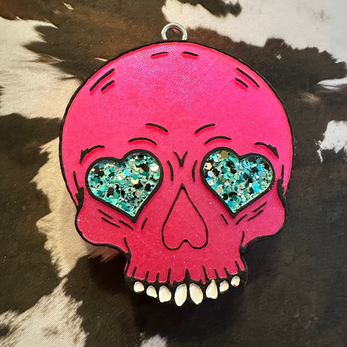 Skull w/ Heart Eyes -Plumeria